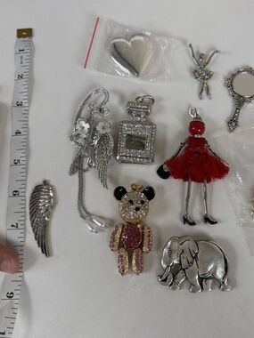 Lot Of Large Mixed Pendants - 10 Pieces Mixed Metals Fashion InspiredLot Of Larg